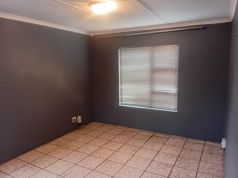To Let 3 Bedroom Property for Rent in Grahamstown Eastern Cape